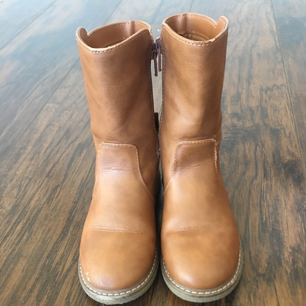 Adorable Camel-Colored Girl Boots w/Bows Size 11